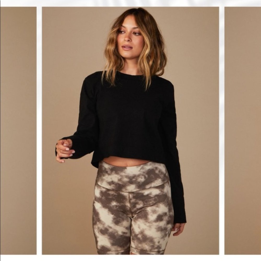 Tan + Lines Hollywood Crop Long Sleeve - Small